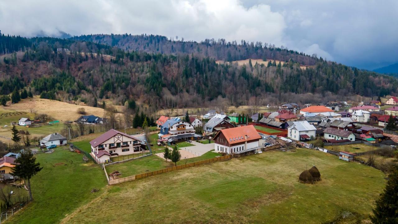 Montana Resort Colibiţa Екстериор снимка
